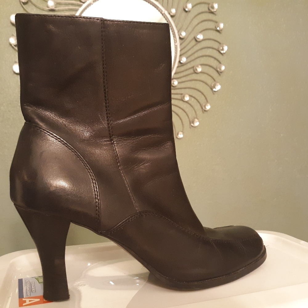 Reaction Kenneth Cole ....Ankle boots